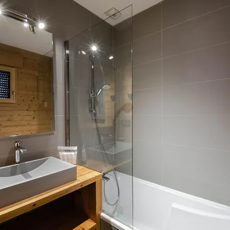 Moderne 4* Avec Sauna, Tv Et Parking A Argentiere - Fr-1-343-180 * Chamonix
