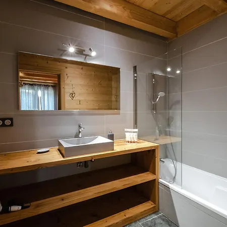 Moderne 4* Avec Sauna, Tv Et Parking A Argentiere - Fr-1-343-180
